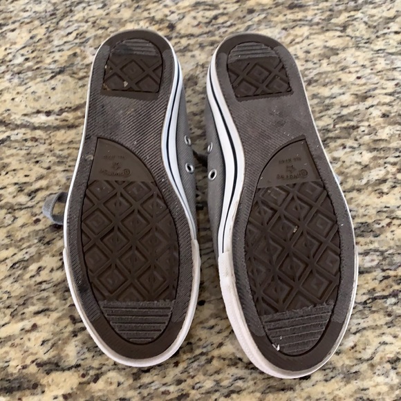 Converse - Picture 3 of 4